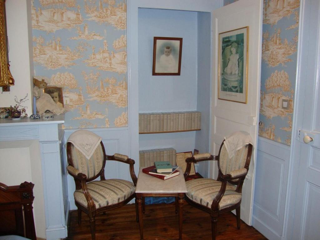 Domaine De La Dame De Lauriere Bed & Breakfast Solignac Room photo