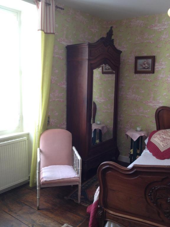 Domaine De La Dame De Lauriere Bed & Breakfast Solignac Room photo