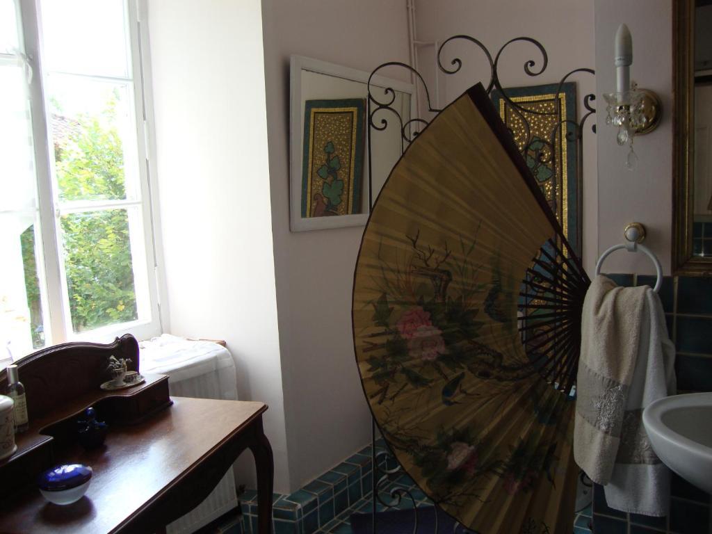 Domaine De La Dame De Lauriere Bed & Breakfast Solignac Room photo